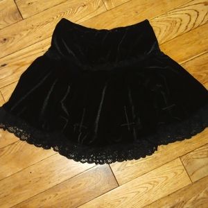 Velvet lace crosses mini skirt